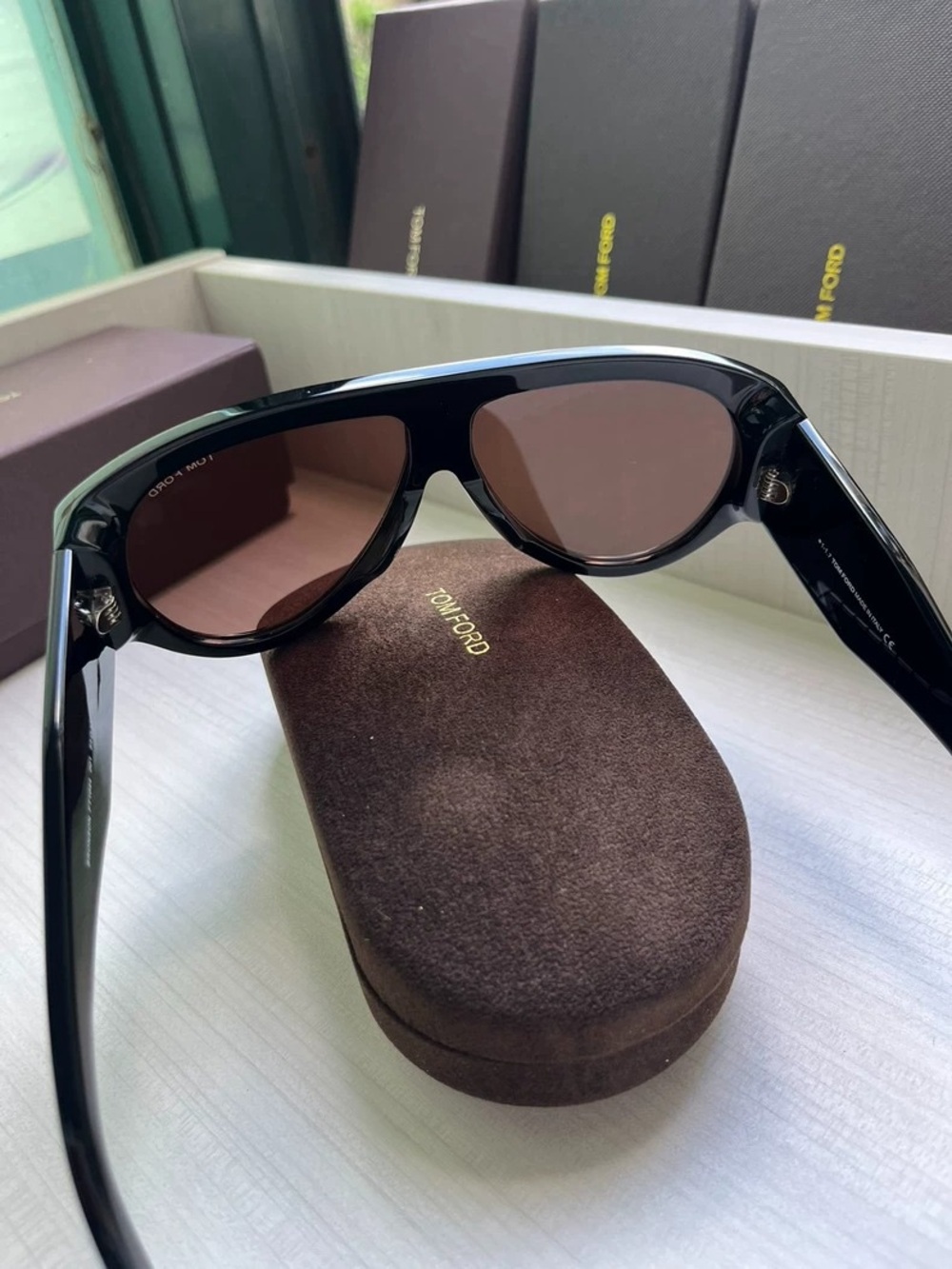 Tom Ford FT1044 Oversized Shield Sunglasses - Black / Gold NEW - Picture 8 of 10